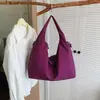 Bolso de axila holgado de gran capacidad estilo coreano, bolso tote casual de nailon ligero para mujer, bolso de mano simple y versátil para el día a día