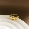 Anillos Selectos Transfronterizos para Mujer, Anillos de Moda Ins Trendy con Diseño de Nicho Exagerado Retro Personalizado, Populares a Nivel Nacional y en el Extranjero