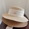Sombrero de Paja Insignia Metálica Sombrero de Paja Fruncido Nuevo Estilo Verano 2025 Sombrero Cubo Sombrero de Sol de Ala Ancha Retro Protección Solar Moda