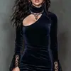 Amazon Vestido Sexy Negro de Terciopelo con Cuello Halter, Escote Cut-out, Parches de Encaje, Manga Larga, Ajustado, Corto