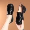 Una generación de mocasines de suela gruesa, zapatos pequeños de cuero estilo británico, zapatos de mujer, zapatos de uniforme de tacón grueso, zapatos negros, un solo zapato