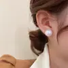 Brincos de Pérola Tipo Pão Chinês Retro Francês Design de Nicho para Mulheres Sentido de Design Luxo Leve de Ponta Ornamentos de Orelha Exagerados Brincos Simples para o Dia a Dia