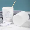 Venta al por mayor del fabricante Cerámica Hogar Taza para Cepillarse los Dientes y Enjuague Bucal Souvenir Creativo Candelabro Taza Banana con Asa Taza de Porcelana Hueso sin Asa