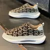 Zapatos para Hombre Populares en Tiktok Tendencia Nacional Zapatos Slip-On de Mezclilla para Hombre Respirables Cómodos Versátiles Casuales Zapatillas para Hombre