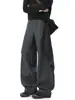 Pantalones casuales holgados para hombre de color gris oscuro, pantalones deportivos rectos de moda, diseño plisado, adecuados para otoño, estilo de pierna ancha de peso pesado, para adolescentes
