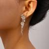Pendientes de Flor Metálica Plegada Incrustados con Pedrería Transfronterizos Europeos y Americanos, Estilo Único de Nicho, Pendientes de Alta Gama para Mujer