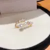 Anillo Geométrico Redondo de Flor de Circonita Transfronterizo Europeo y Americano, Anillo de Dedo Índice de Gama Alta Nicho, Joyería de Estilo Retro de Moda