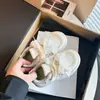 Zapatos Casuales de Suela Suave para Niñas de 6-12 Años Estilo Primavera y Otoño Estilo Princesa Zapatos Blancos Pequeños Velcro Superficie de Cuero Infantil Zapatos Deportivos