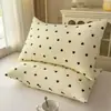 Funda de almohada clase A funda de almohada de algodón lavado con agua pura suave pegajosa ins caricatura linda dormitorio funda para núcleo de almohada individual paquete doble venta al por mayor
