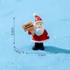 Figuras de dibujos animados en miniatura de paisajes con Santa Claus y muñeco de nieve con letreros, lindos accesorios de decoración DIY, mini adornos