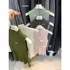 Su una talla dulce otoño estilo simple versátil corte ajustado multicolor para capas micro cuello alto sin mangas chaleco de punto 66986