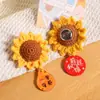 Regalo de graduación para ser no. 1 broche de accesorios de flor de girasol simulación tejida a mano regalo para examen de ingreso a la universidad venta al por mayor