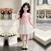 2026 Falda de Capullo de Flor Dulce Linda para Niños Medianos y Grandes Colores de Verano Bloque de Color Rayas Manga Corta Temperamento Falda Corta de Moda Conjunto de Dos Piezas