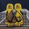 Tendência Nacional Panda Novas Chinelas Masculinas Antiderrapantes Para Usar Fora de Casa Verão Outdoor Chinelos Sandálias de Praia Masculinas Modernas