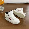 Zapatillas de skate de caña alta para mujer, ins, a la moda, primavera 2026, nuevas, versátiles, casuales, zapatos de pan, estudiante, deportivo, casual, zapatillas blancas pequeñas