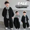 Conjunto de Ropa para Niños Primavera y Otoño 2026 Nueva Moda Elegante Ropa de Otoño para Bebés Niños Conjunto Elegante de Tres Piezas