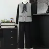 O popular e elegante conjunto de três peças para mães deste ano, para mulheres de meia-idade e idosas, é adequado para primavera e outono.