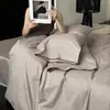 Juego de Cuatro Piezas de Algodón Jacquard Estampado Grueso Súper Suave tipo Nube Francesa Juego de Cama de Tres Piezas de Algodón Puro