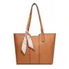 Bolsa de Ombro Grande Capacidade Comércio Exterior 2026 Nova Moda Retrô Versátil Bolsa de Mão Bolsa de Ombro Bolsa Tote Simples para o Dia a Dia
