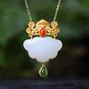 Colgante de plata de ley S925 con forma de mariposa de jade hetiano natural y candado Ruyi para mujer, cadena de clavícula retro con incrustaciones de jaspe rojo del sur.