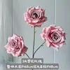 Flor Artificial Rosa de Floco de Neve de 3 Cabeças Decoração de Cena de Casamento Ornamento Decorativo para Casa e Hotel Atacado Transfronteiriço Flor Rosa