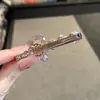 Exquisito y Dulce Pasador de Flor de Cristal, Pin de Pato, Nueva Moda 2026 Accesorio Versátil de Gama Alta para el Cabello