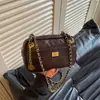 Bolso Cuadrado Pequeño Holgado y Elegante 2026 Otoño Nuevo Acolchado de Diamantes con Cadena Personalidad Tendencia Moda Bolso de Hombro Cruzado