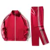 26 estilos de trajes deportivos casuales de manga larga para parejas de primavera y otoño para hombres y mujeres, uniformes de equipo de running y fitness de tres rayas