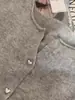 26 Cárdigan de Punto de Lana Pura Gris con Cuello en V Pequeño y Dobladillo Enrollado, Hebilla de Corazón Estilo Coreano, Abrigo Suéter Holgado para Mujer Otoño Invierno