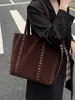 Bolso de Hombro/Axila de Cuero de Moda de Gran Capacidad Transfronterizo Versátil Color Contrastante Remache para Teléfono Móvil Bolso Tote de Gama Alta