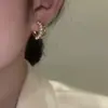 Pendientes de Botón Geométricos de Perlas de Gama Alta de Diseño de Nicho para Mujer, Pendientes Versátiles y de Moda para el Oído, Adornos para el Oído, Venta al por Mayor