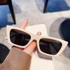 Gafas de sol de estilo europeo y americano con montura pequeña y diseño de ojo de gato, modernas y avanzadas para hombre, gafas de sol de estilo cibernético para celebridades, gafas retro personalizadas con diseño transfronterizo para mujer.