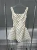 Novedad Primavera y Verano 2025 Estilo Francés Retro Polisette albaricoque Cuello Cuadrado Vestido de Tirantes Falda Corta Adelgazante para Mujer
