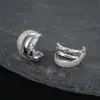 Aretes de Clip de Cruz Incrustados con Diamantes Geométricos para Hombre, Clips de Hélice de Oreja de Lujo Ligero Personalizados de Gama Alta para Mujer, Accesorios Sencillos y de Moda para el Día a Día