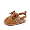 Nuevas pantuflas peludas de otoño e invierno para niños y niñas con lazo, suela de goma y diseño antideslizante de velcro para preescolares