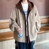 Chaqueta de dos piezas falsa para hombre para primavera y otoño, chaqueta con capucha casual de corte holgado y bloques de color, top de marca moderna estilo americano nuevo 2026
