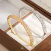 Pulsera de Cobre Minimalista de Lujo Ligero Estilo Medio Oriente con Incrustaciones de Circonita, Best-Seller Transfronterizo, Disponible Exclusivamente para Ventas Transfronterizas