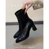 Botas de moda de tacón alto, botines de tacón grueso para mujer, estilo francés moderno, botines elásticos cortos, nuevas botas ajustadas de punta cuadrada 2026