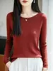 Suéter Andy de lã macio e confortável para mulheres, corte justo, design ombro a ombro, decote único de um ombro, padrão canelado irregular, efeito emagrecedor, perfeito como peça de base ou suéter