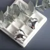 Collar de Cadena para Clavícula con Colgante de Corazón Metálico Versátil Galvanizado de Alta Gama Europeo y Americano, Joyería de Acrílico