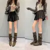 Primer encuentro con las botas Ji Duidui~Aumento de altura interna de 5 cm, botas largas de mezclilla de caña media con correa cruzada para mujer, botas vaqueras