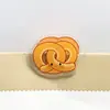 Clip sellador decorativo de regalo de dibujos animados de pan INS, clip para notas, clip de PP, lindos artículos pequeños de 2 yuanes para estudiantes, al por mayor