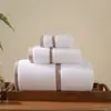 Toallas de hotel, toallas de baño, toallas cuadradas, algodón puro, logo bordado personalizado, algodón peinado, blanco, para hoteles y casas de huéspedes, 100% algodón, absorbente