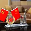 Decoraciones de oficina: bandera nacional, bandera de partido, portalápices, bandera roja de cinco estrellas, banderín de escritorio, adornos personalizados y creativos, artículos de regalo de cristal