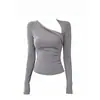 Camiseta Feminina Outono Cinza Justa de Manga Longa e Um Ombro Só Estilo Spicy Girl Slim-Fit Camada Base Valorizadora Puro Desejo Top Versátil