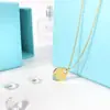 Colar Corrente Clavícula Tricolor Pingente Coração de Pêssego Gota de Óleo Azul e Verde Diário Love Ripple Splash de Água