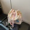 Bolso Bordado Estilo Chino para Mujer 2026 Nuevo Bolso Cruzado de Cadena de Alta Gama Bolso de Mano con Perlas Bolso Cubo