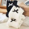 Calcetines de Cachemira de Visón para Mujer Lolita Calcetines de Encaje Coreano de Tubo Medio Calcetines de Felpa Blancos para Niñas Lazo Lindo Otoño e Invierno