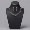 Juego de Joyería Nupcial de Alta Gama Europeo y Americano, Juego de Tres Piezas de Collar y Pendientes de Perla y Pedrería de Lujo Ligero para Cena de Cumpleaños para Mujeres