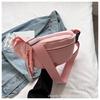 Bolsa Pequena de Lona para o Dia a Dia para Mulheres 2026 Nova Moda Elegante Texturizada Bolsa Transversal Tendência Este Ano Bolsa de Peito para Mulheres Bolsa de Cintura